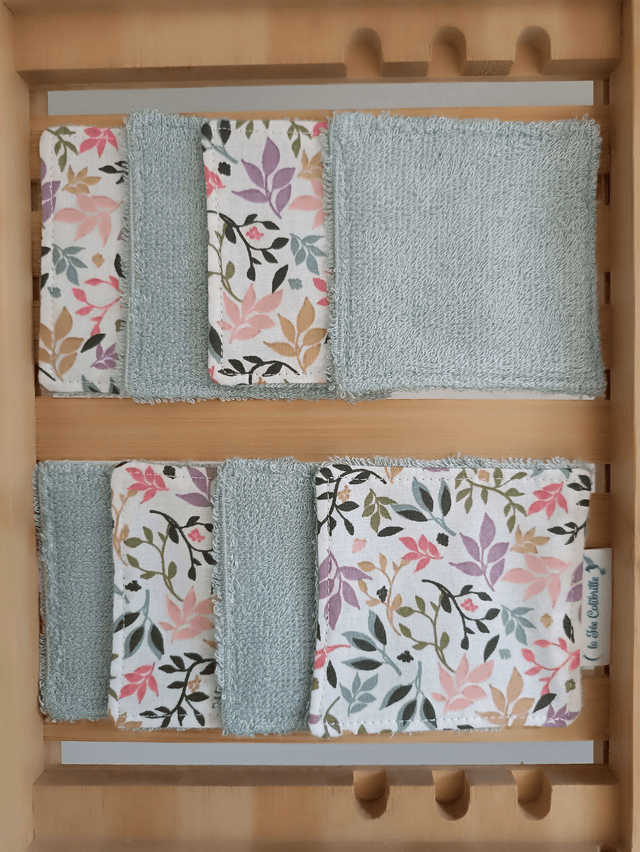 Ensemble panier avec lots de 8 lingettes et de 8 carrés visage - Sweety