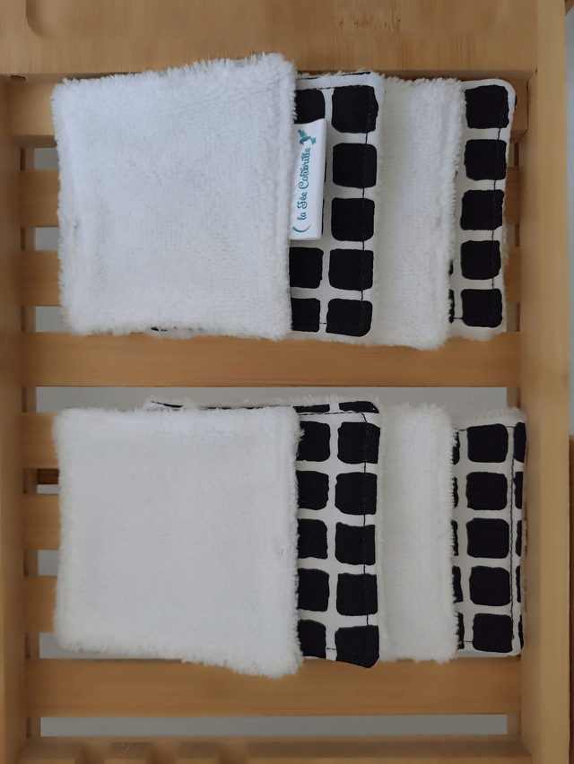 Ensemble de 8 carrés visage - Damier