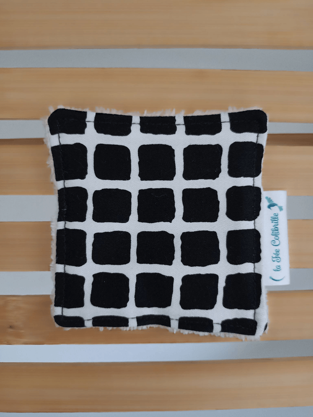 Ensemble de 8 carrés visage - Damier