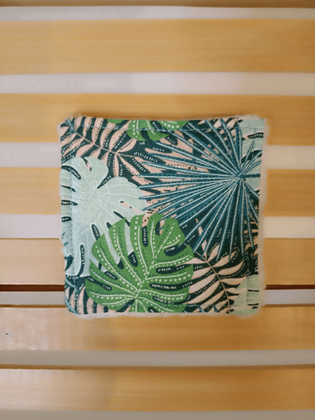 Ensemble de 8 carrés visage - Amazonia