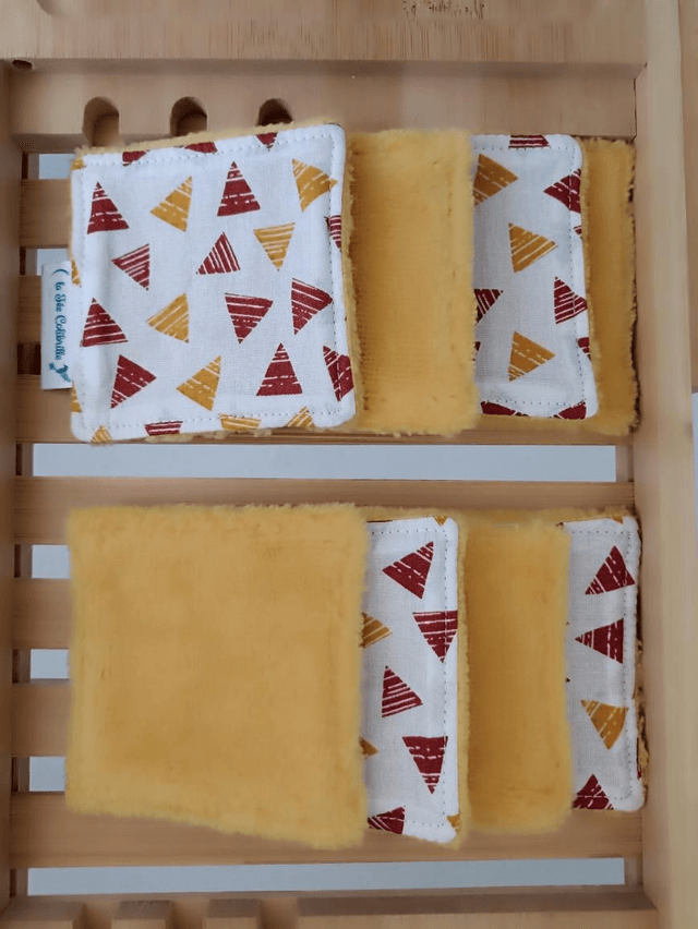 Ensemble de 8 carrés visage avec étui assorti - Fanion moutarde