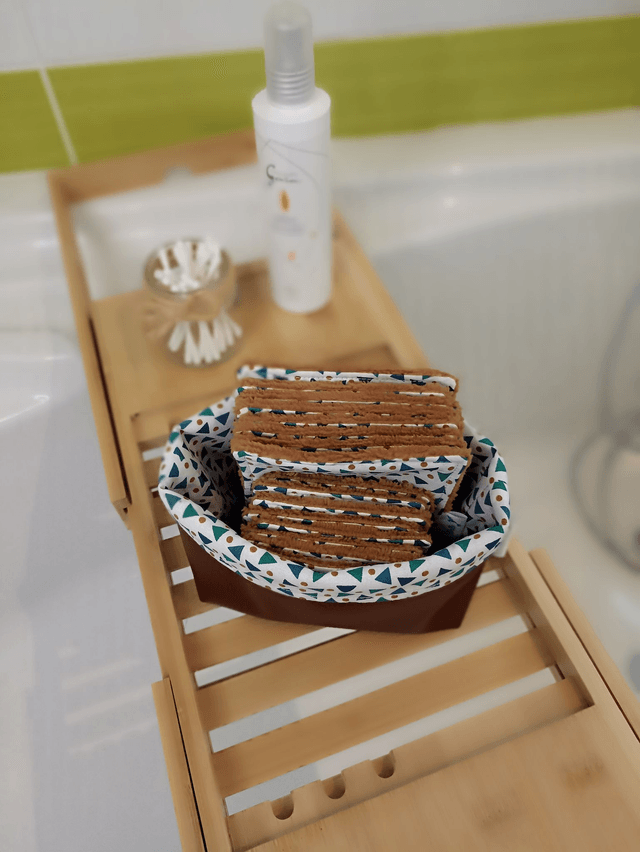Ensemble panier avec lots de 8 lingettes et de 8 carrés visage - Khéops